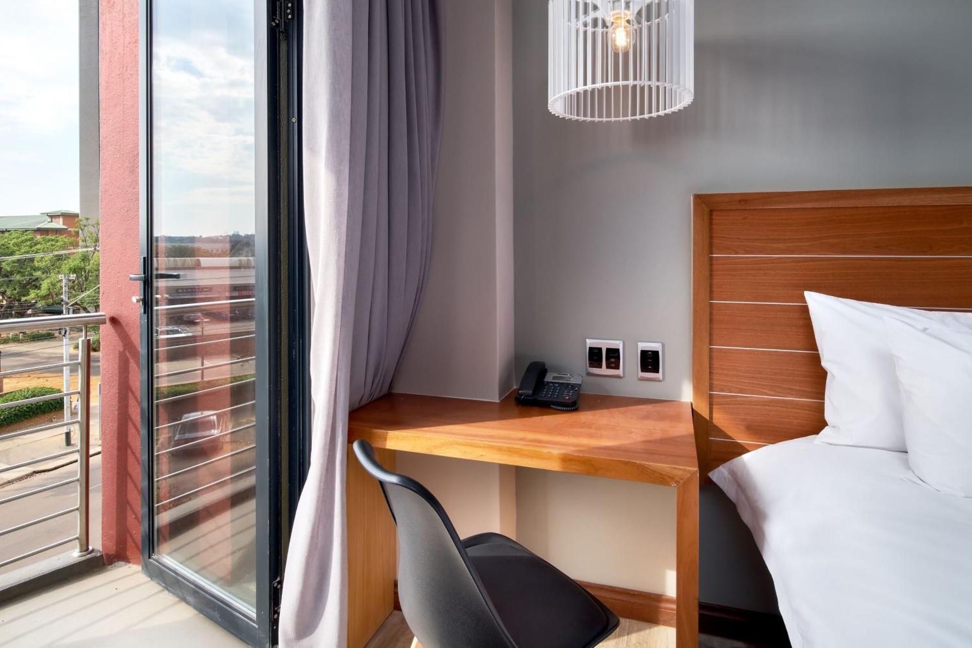Protea Hotel By Marriott Pretoria Hatfield Zimmer foto