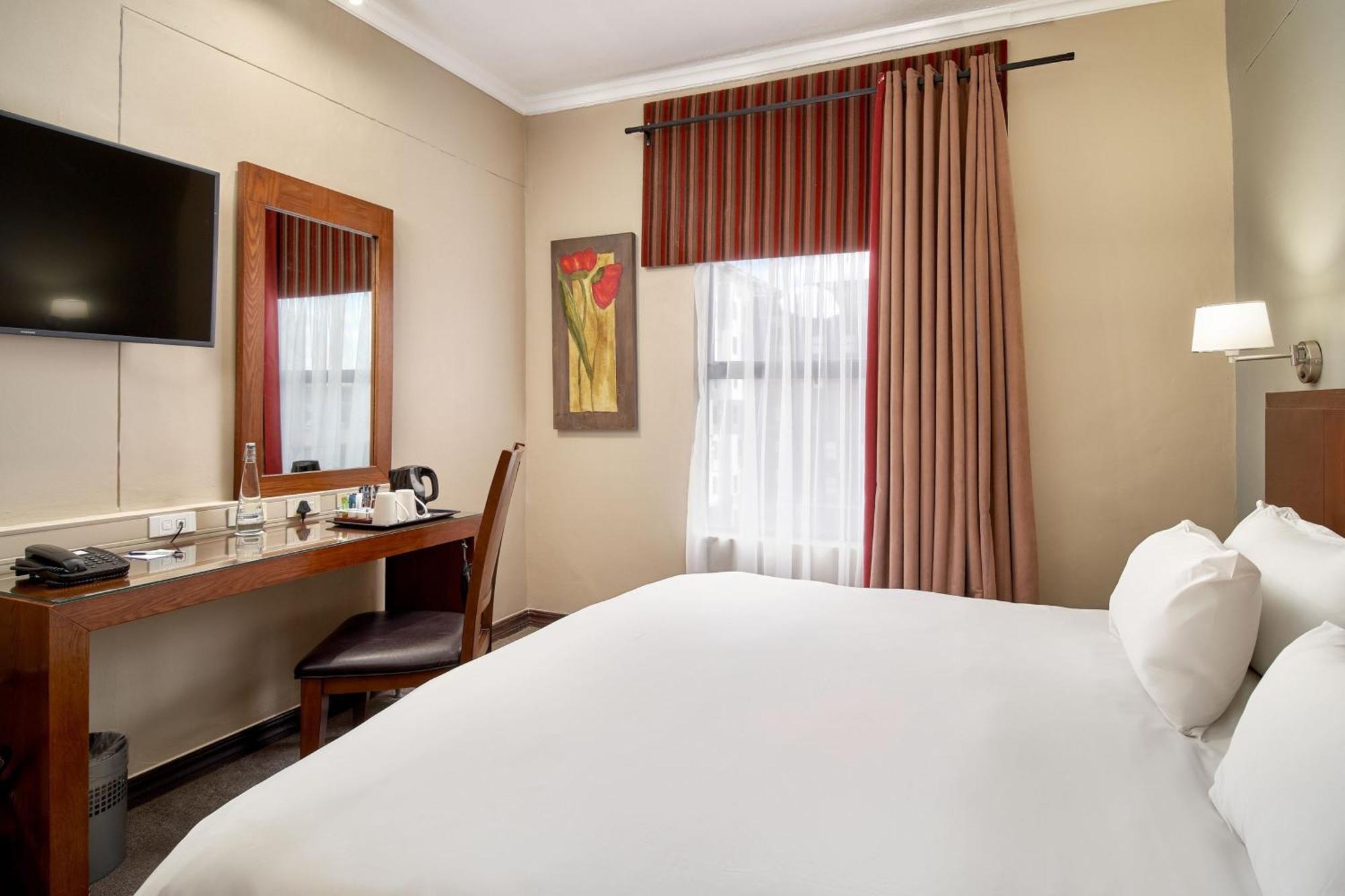 Protea Hotel By Marriott Pretoria Hatfield Zimmer foto