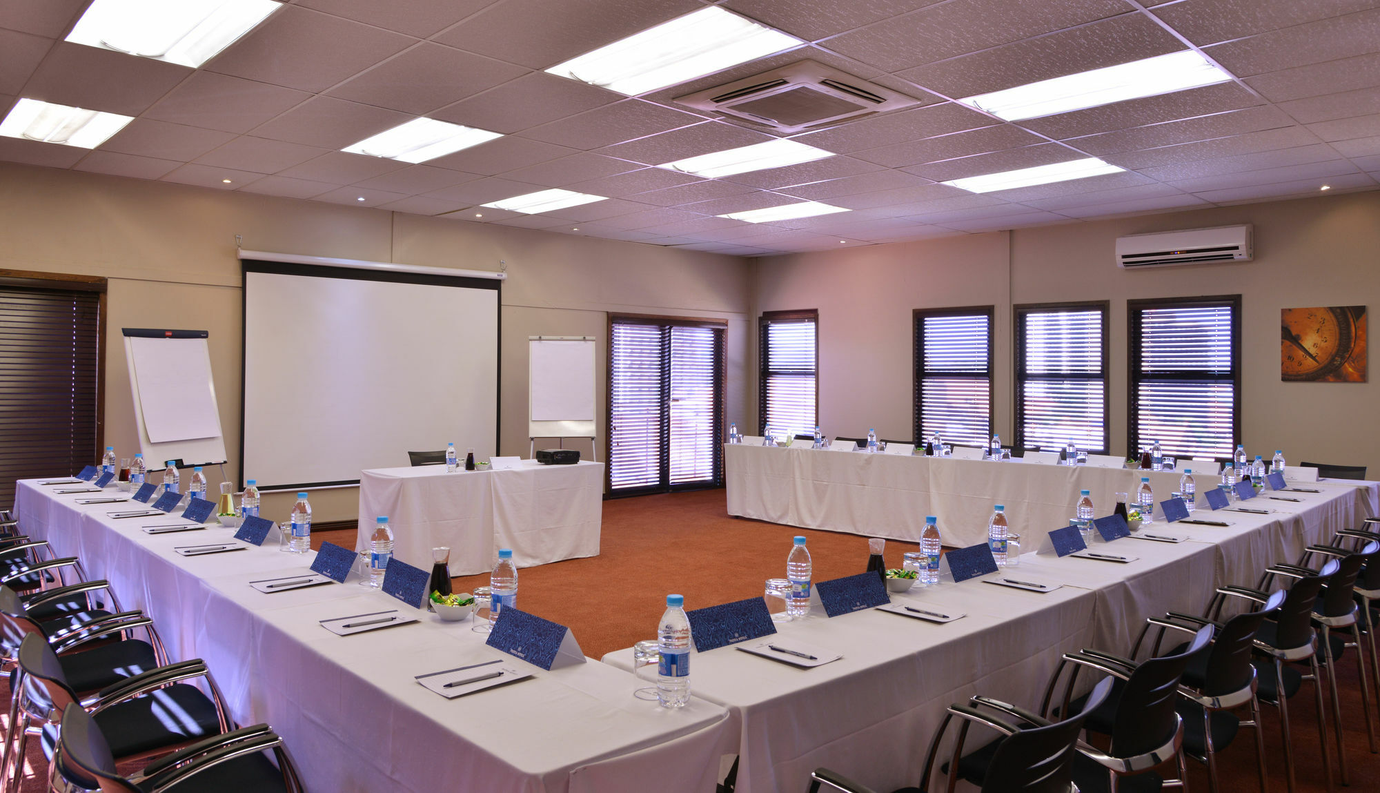 Protea Hotel By Marriott Pretoria Hatfield Exterior foto